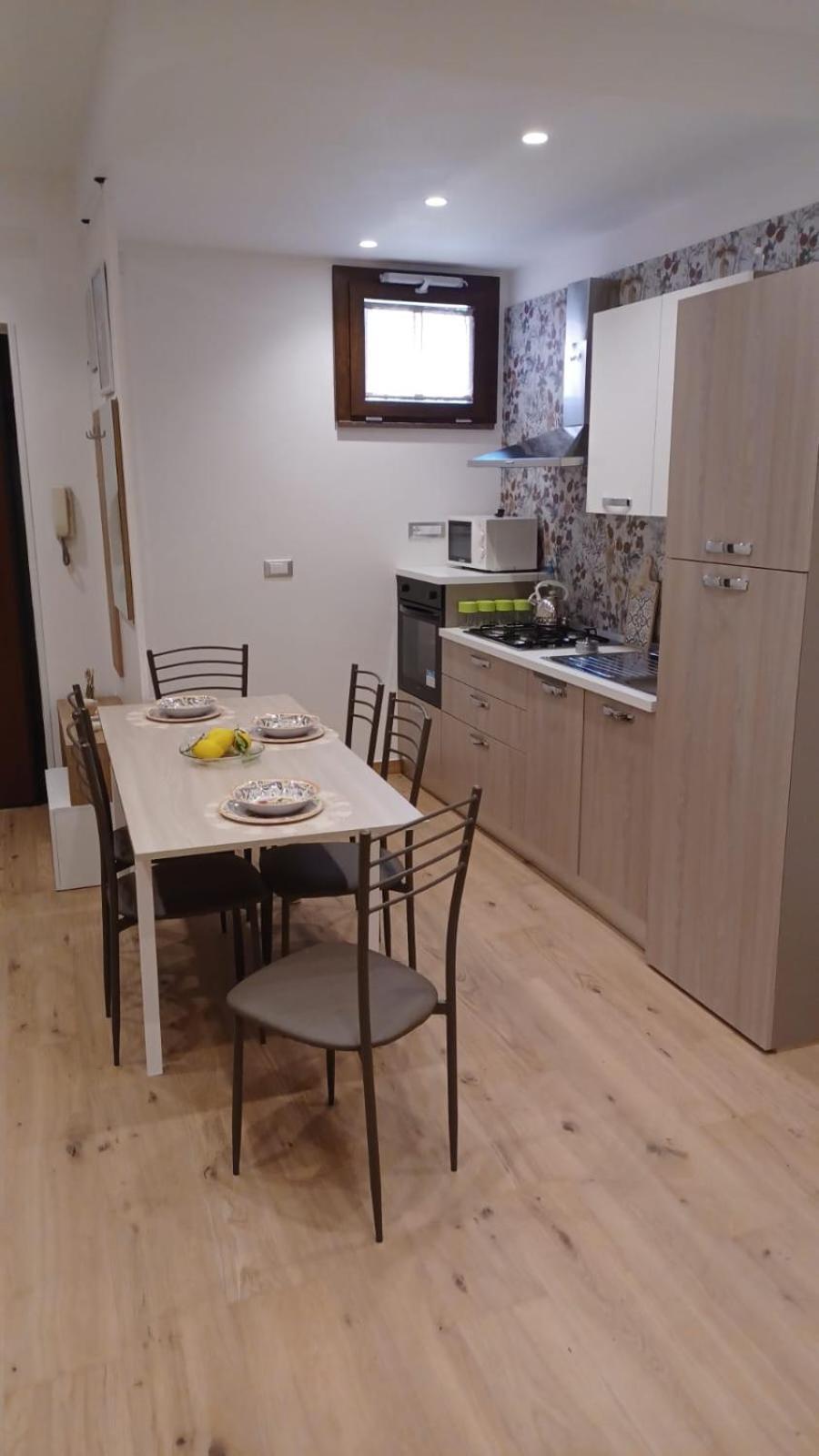 Rosa'S House - Casa Vacanza Vicina Al Mare Vico Equense Eksteriør billede